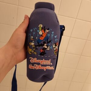 Disneyland resort waterbottle bag waltdisneyworld